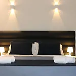 Little Rose Lodge